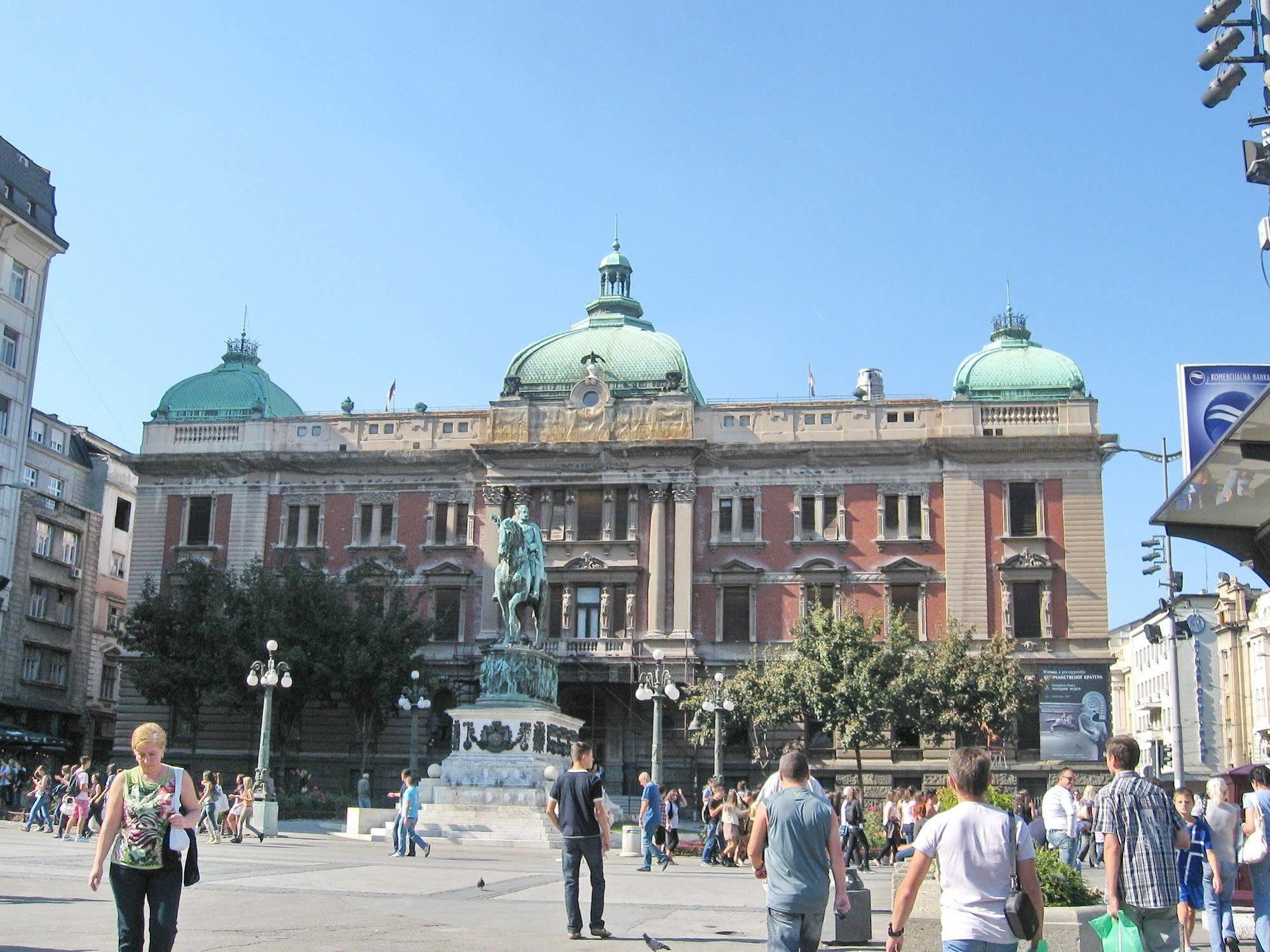 Dominic Smart & Luxury Suites - Republic Square Belgrade Exterior photo